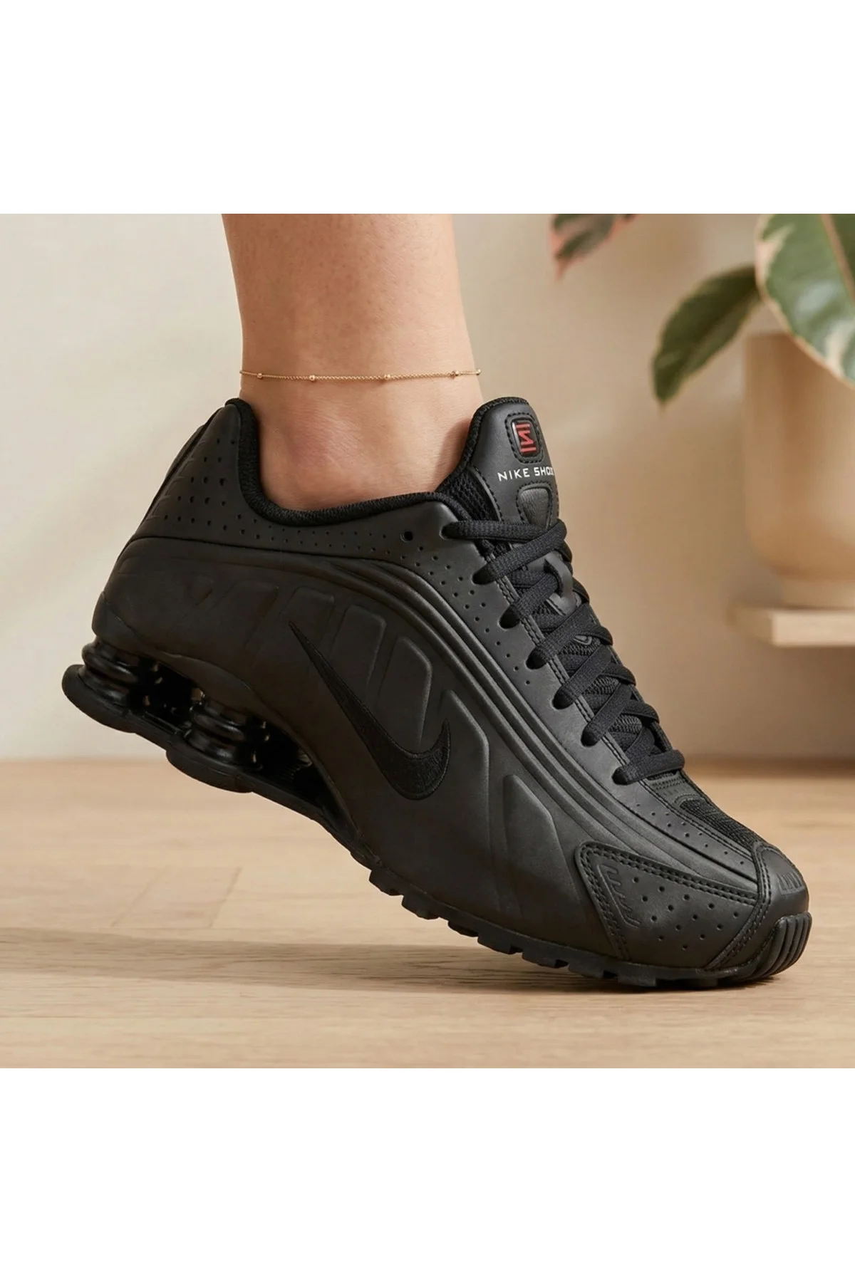 Shox R4 Siyah Günlük Yürüyüş Ayakkabısı CW2626-003