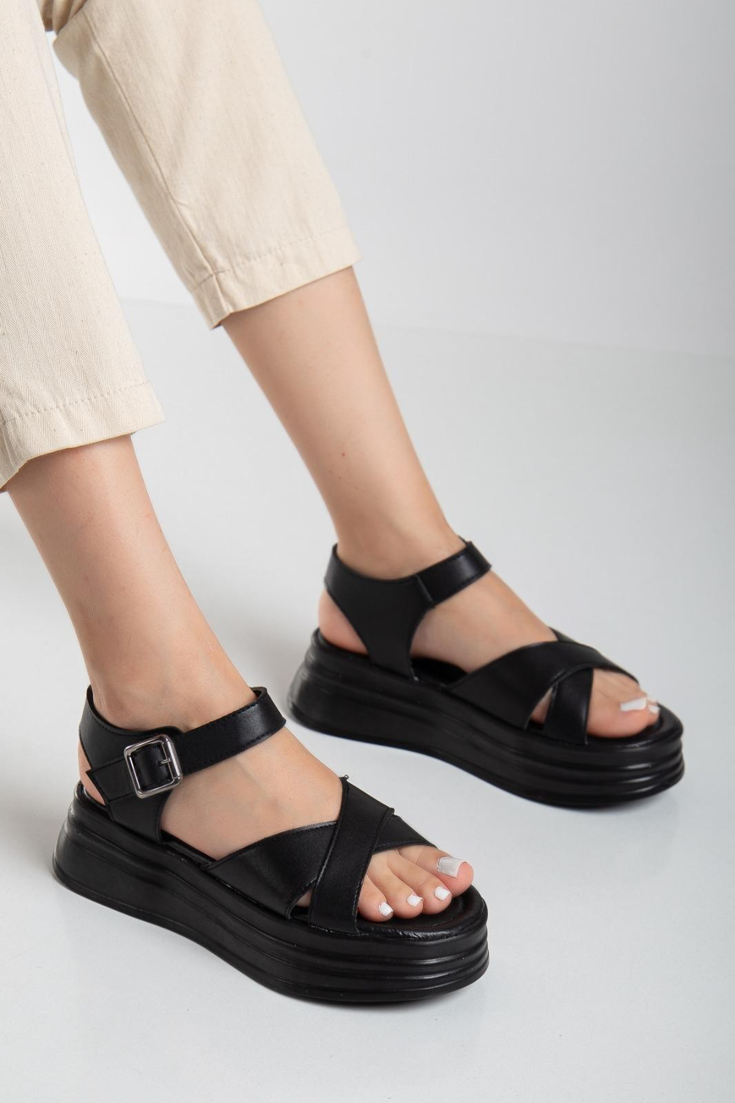 Sibna Siyah Cilt Kemerli Sandalet Sibna Siyah Cilt Kemerli Sandalet