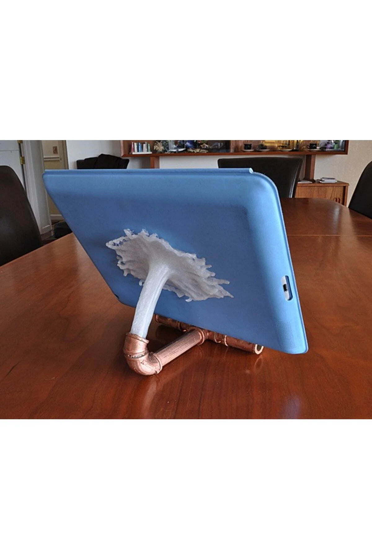 Sıçrayan Su Görünümlü Ipad Stand