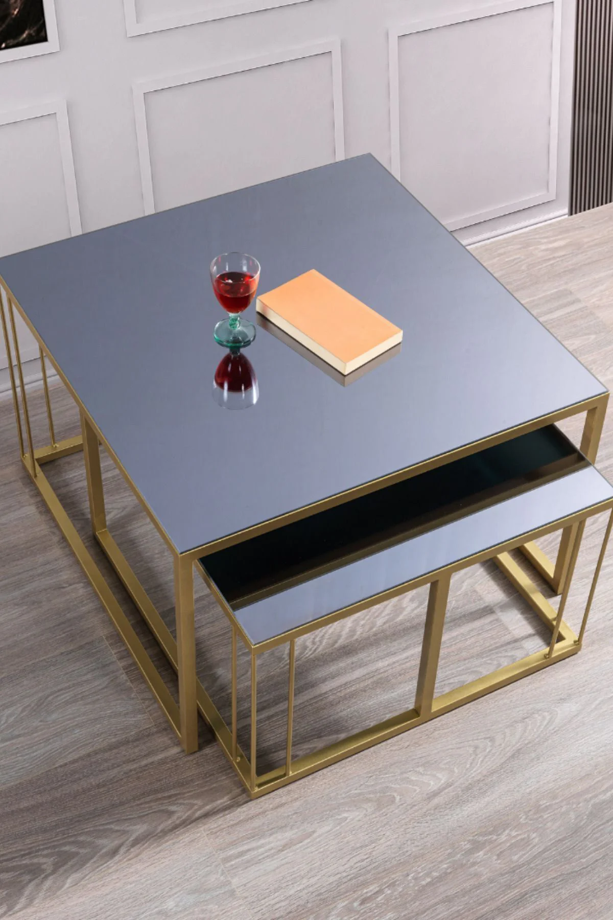 Siena Gold Metal Ayaklı Füme Aynalı Orta Sehpa Takımı