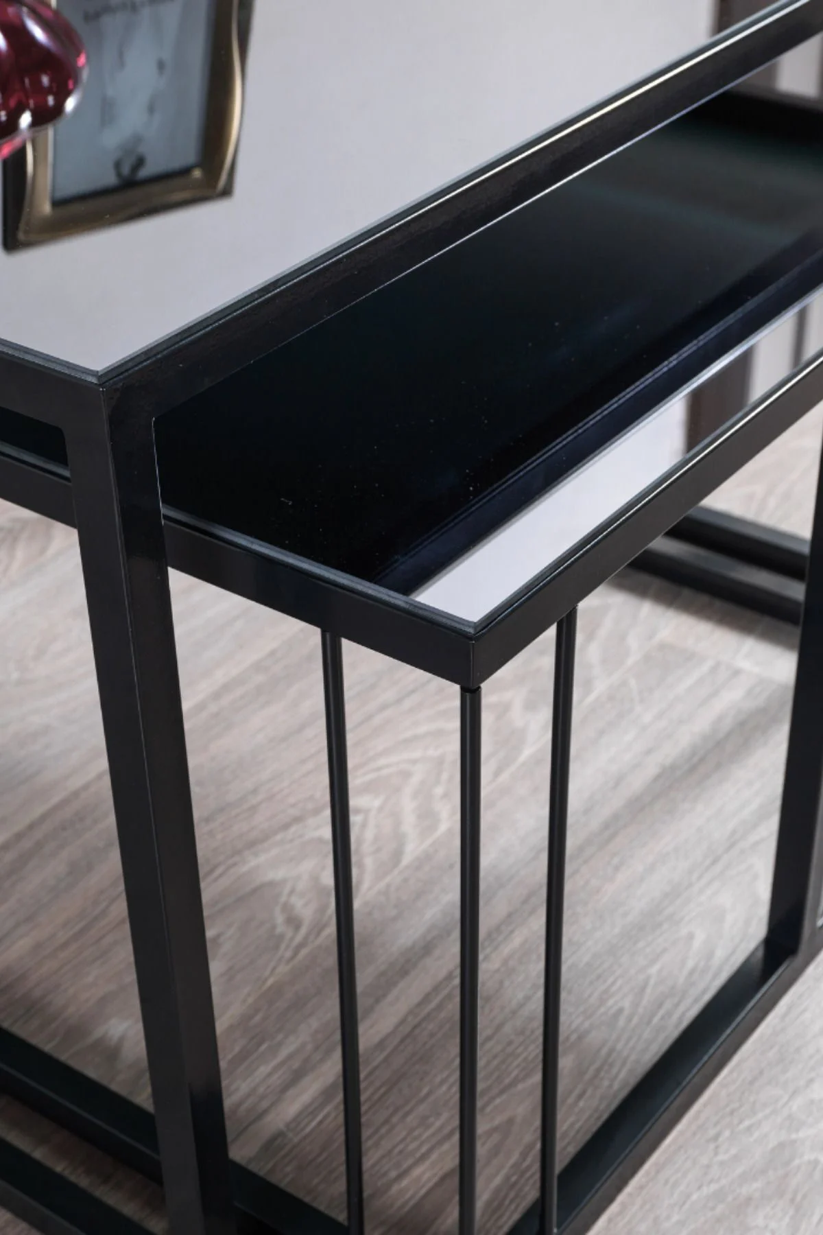 Siena Siyah Metal Ayaklı Füme Aynalı Orta Sehpa Takımı