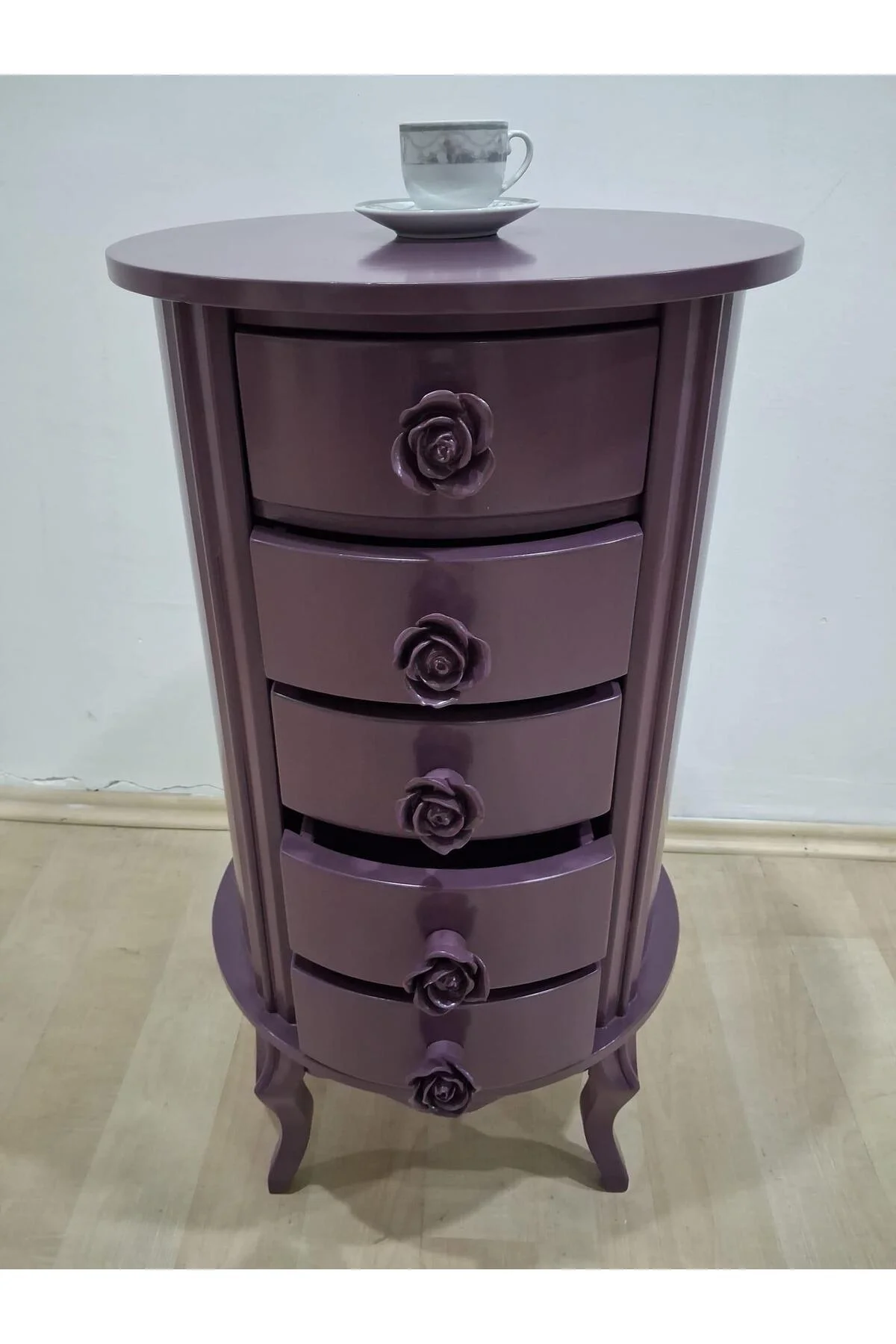 Şifonyer Şeker 90606 Aslan Lükens Model 5 Çekmece 1 Ad Parlak PEMBE Porselen Kulp Şifonyer Şeker 90606 Aslan Lükens Model 5 Çekmece 1 Ad Parlak PEMBE Porselen Kulp