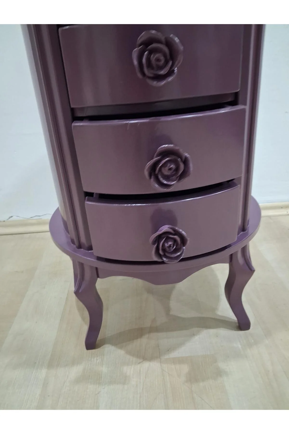 Şifonyer Şeker 90606 Aslan Lükens Model 5 Çekmece 1 Ad Parlak PEMBE Porselen Kulp Şifonyer Şeker 90606 Aslan Lükens Model 5 Çekmece 1 Ad Parlak PEMBE Porselen Kulp - Görsel 4