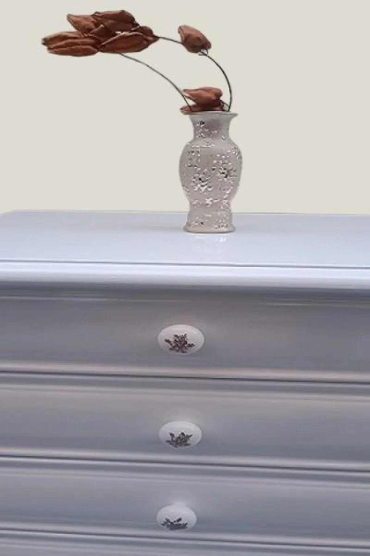 Şifonyer12522 Aslan Model Kayın Klasik Ayak Beyaz Natüre PORSELEN Kulp El yapım Şifonyer12522 Aslan Model Kayın Klasik Ayak Beyaz Natüre PORSELEN Kulp El yapım - Görsel 4