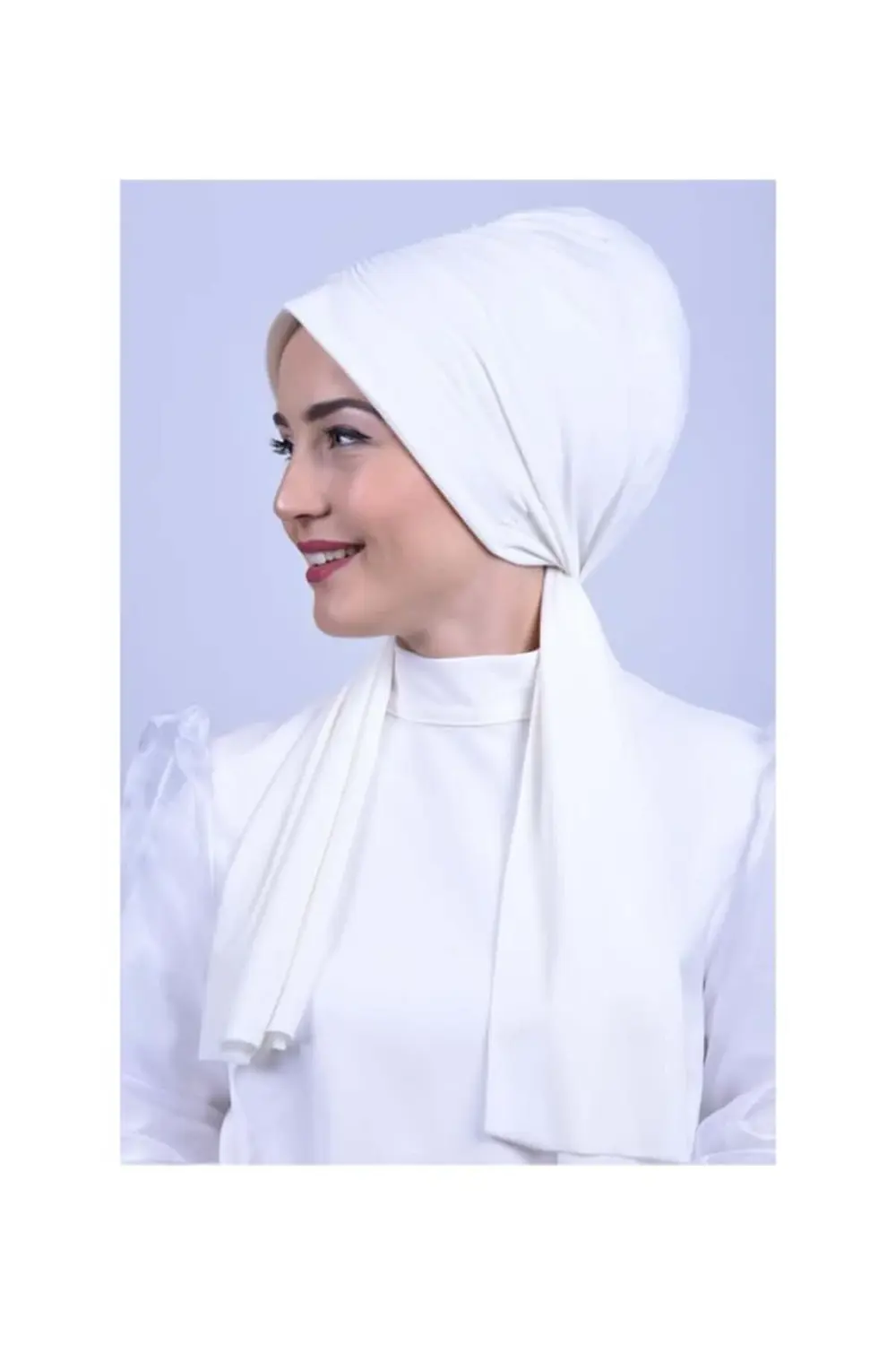Şık Büzgülü Başörtüsü Beyaz Renkli