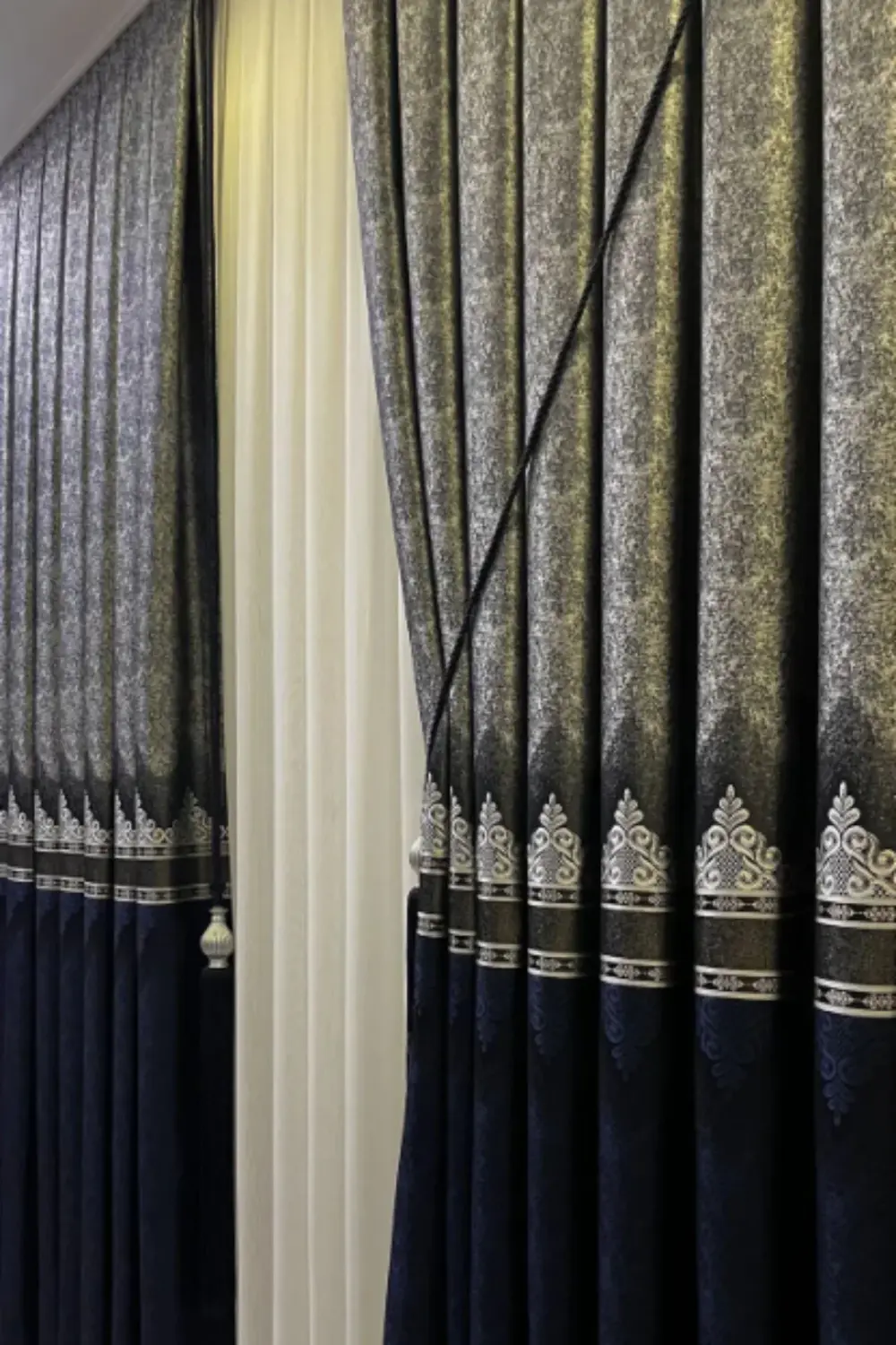 Şık Desenli Pano Fon Lacivert-Gümüş (Tek Kanat+Aksesuar)