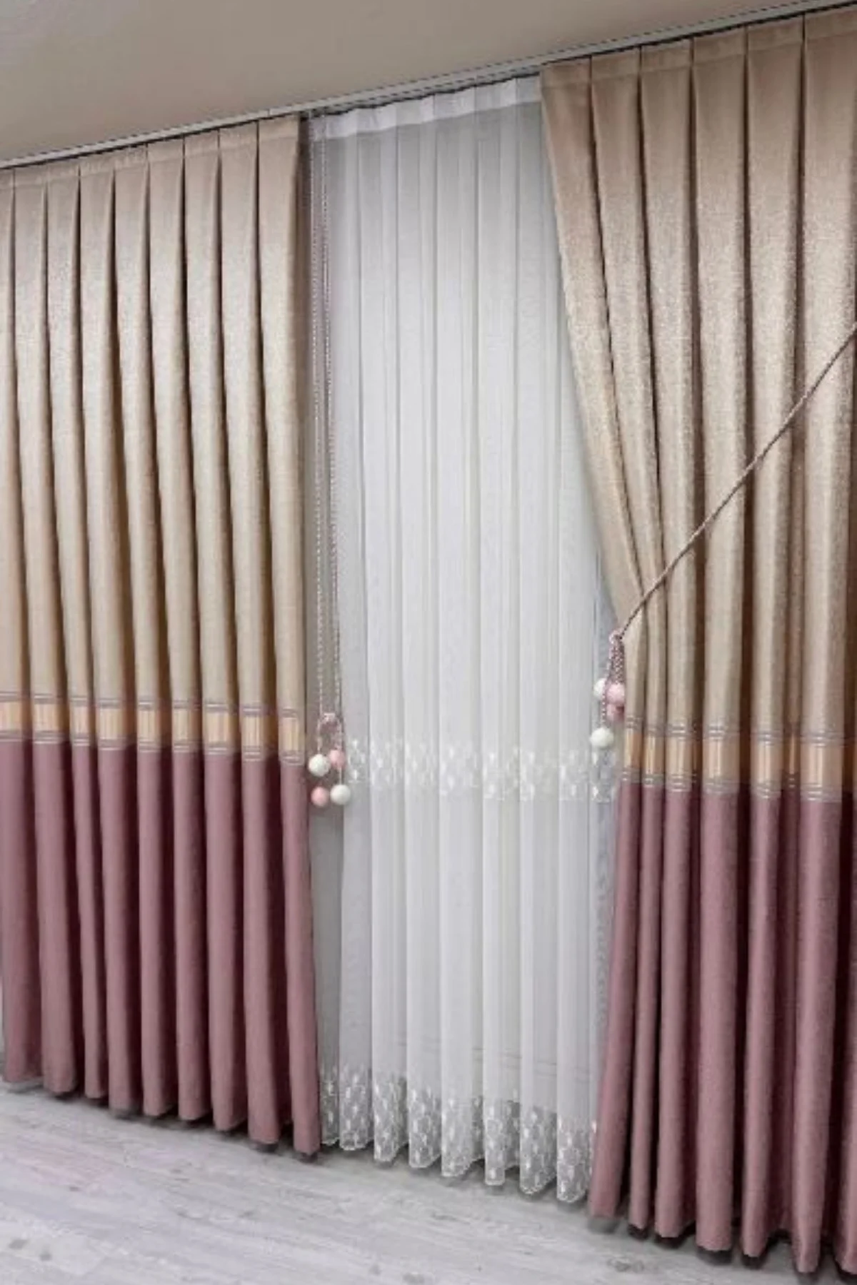 Şık Desenli Pano Fon Bej - Pembe (Tek Kanat+Aksesuar)