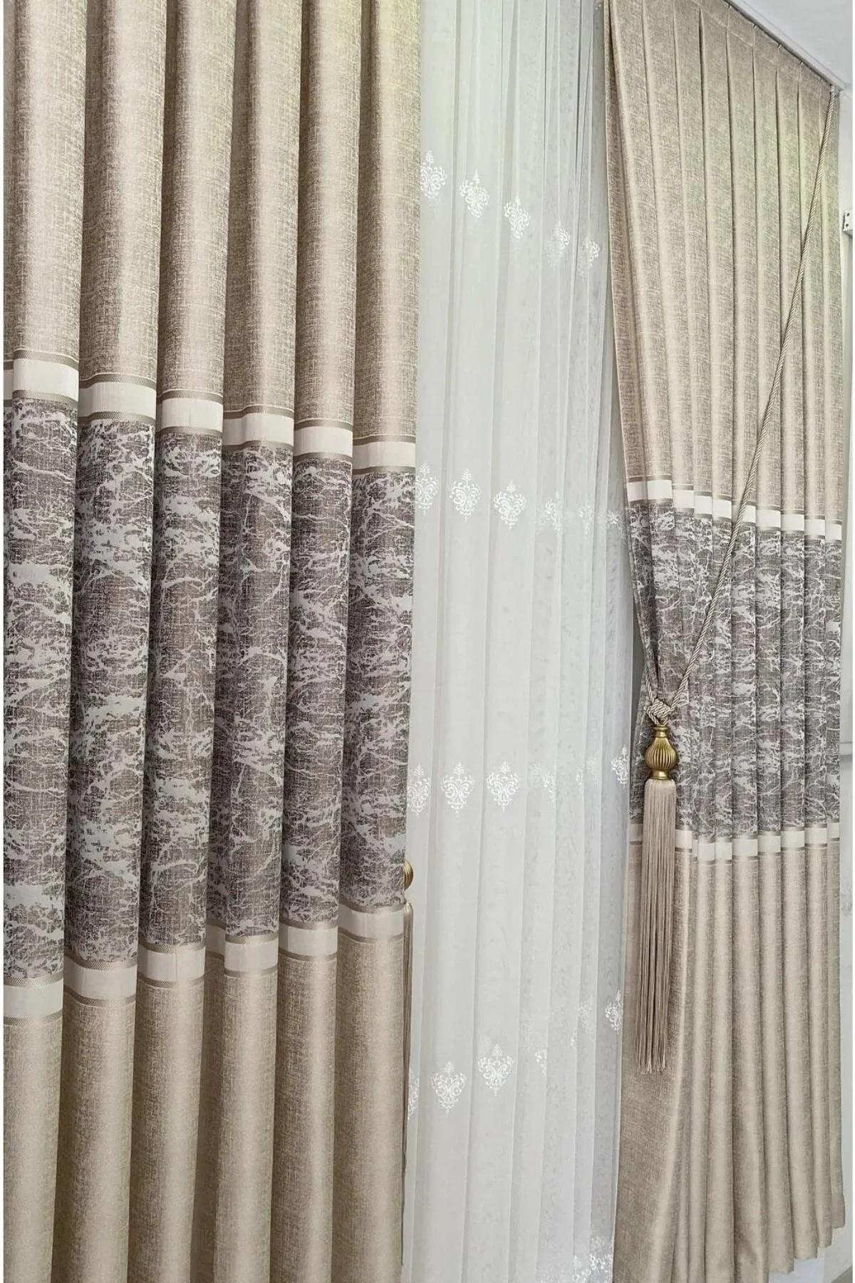 Şık Desenli Pano Fon Krem-Cappuccino (Tek Kanat+Aksesuar)