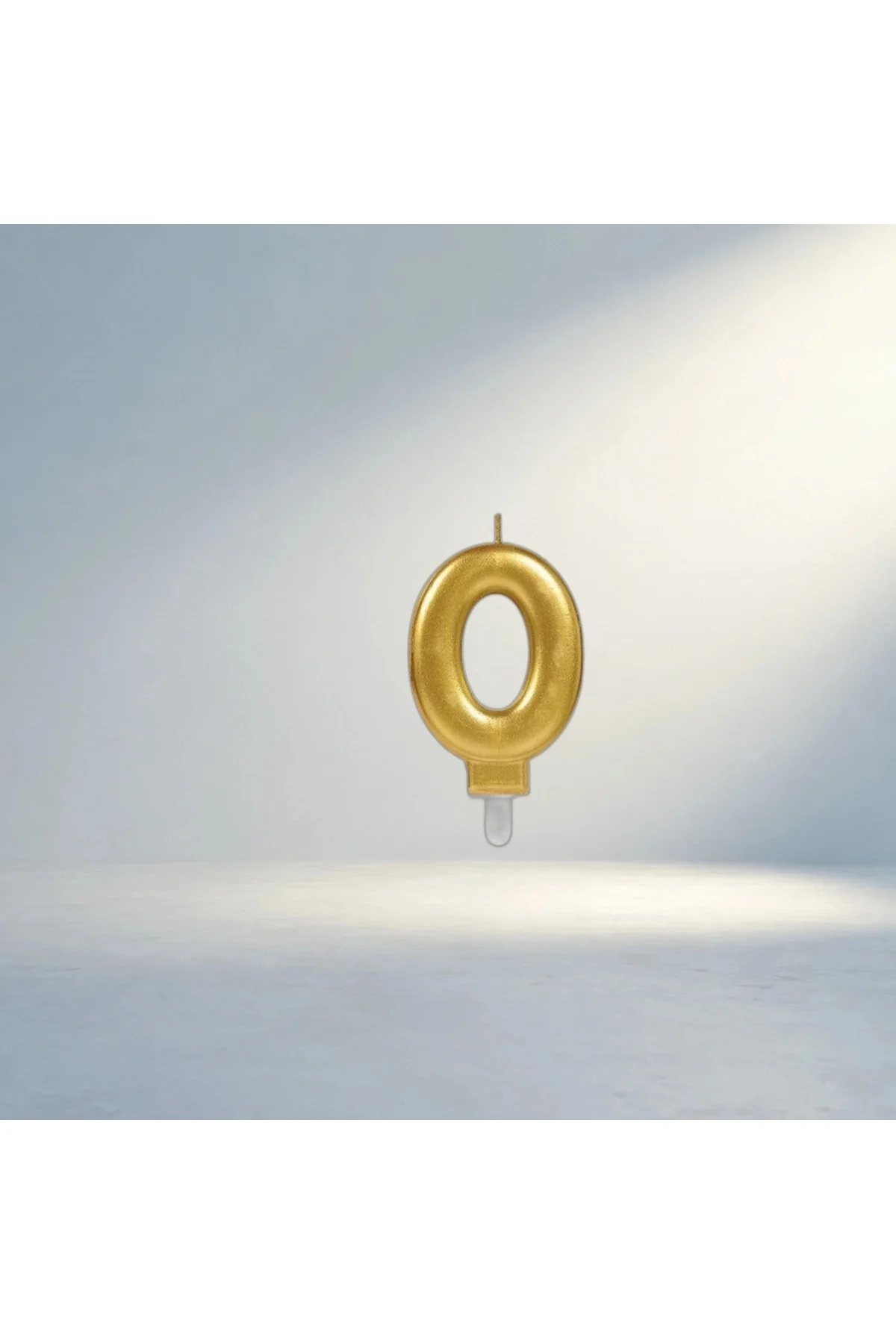 Şık Gold Renk Rakam Mum Dekoratif Ev Ve Parti Kullanımı İçin Şık Gold Renk Rakam Mum Dekoratif Ev Ve Parti Kullanımı İçin
