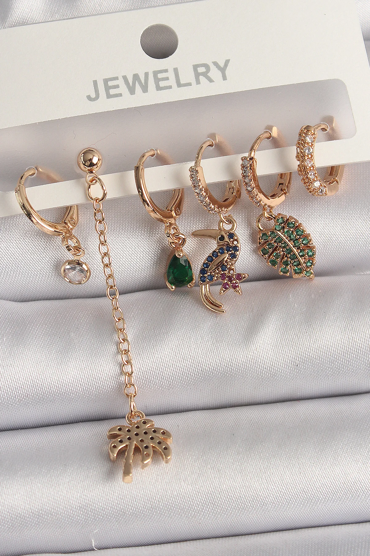 Şık Pirinç Gold Sallantı Zirkon Taşlı Ağaç Figür Kadın Küpe Seti