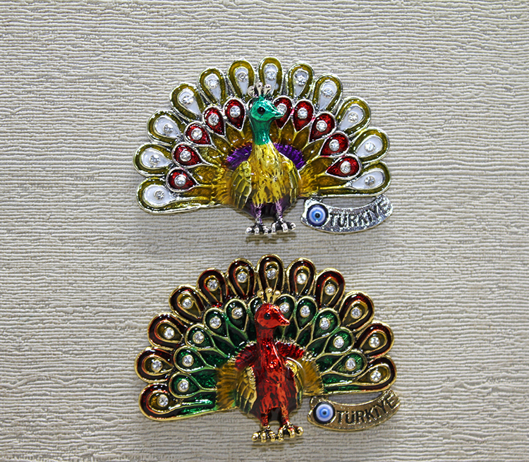 Şık Swarovski Taşlı Tavuskuşu Figürlü Dekoratif Magnet