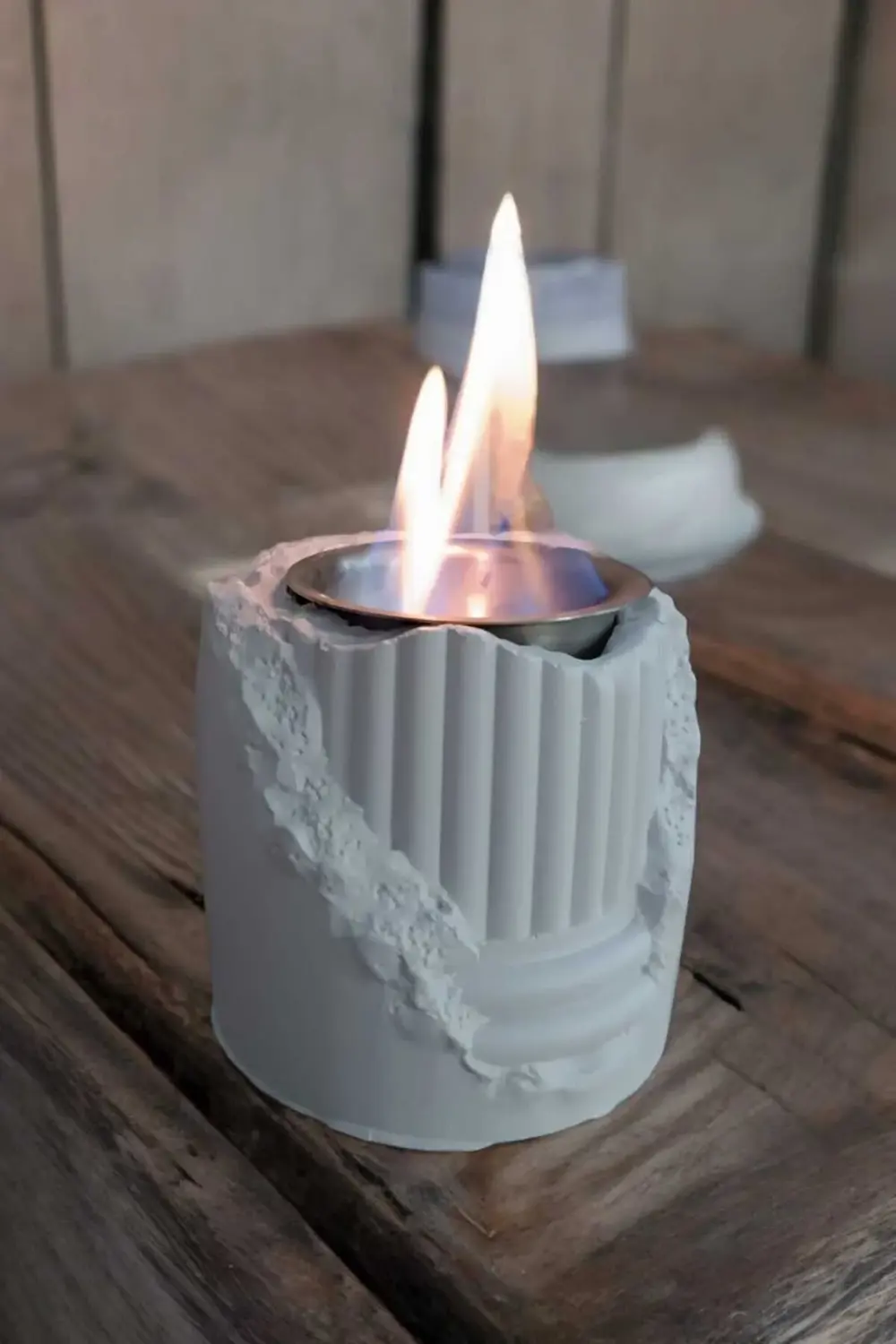 Şık ve Dekoratif Ateş Çukuru Beyaz