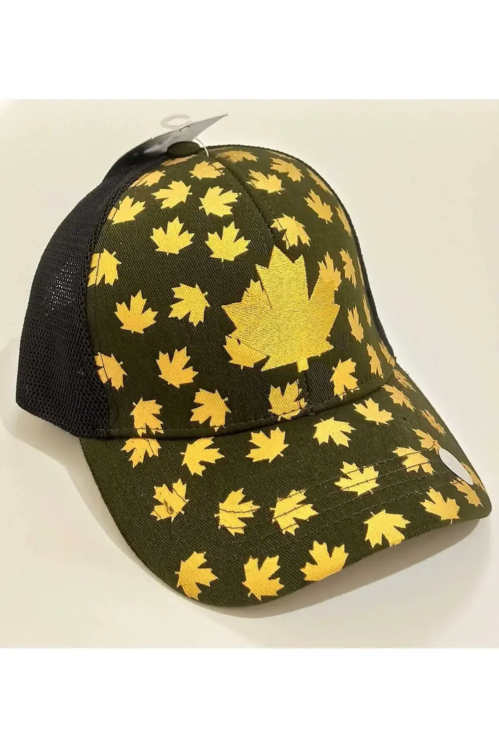 Şık Yeşil Renk ,Sarı Yaprak Detaylı Erkek Şapka