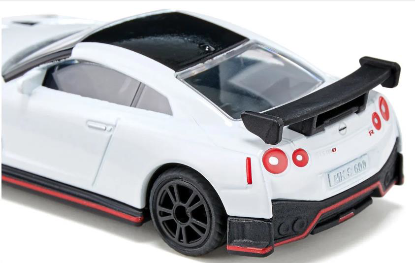 Adore Oyuncak Siku 1579 Nissan Gt-R Nismo