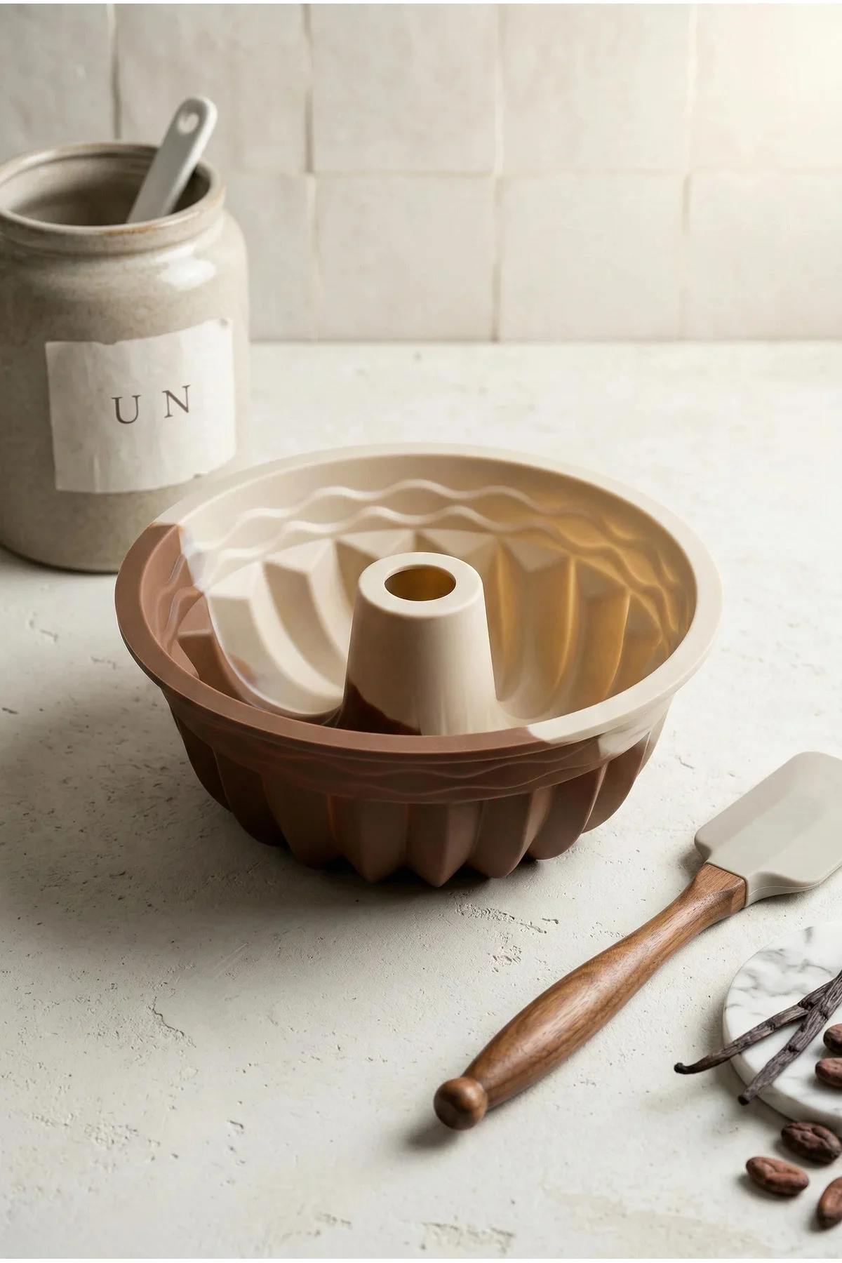 Silikon Dilimli Kek Kalıbı & Yapışmaz Isıya Dayanıklı Kek Pişirme Gereci (16 cm) Silikon Dilimli Kek Kalıbı & Yapışmaz Isıya Dayanıklı Kek Pişirme Gereci (16 cm)