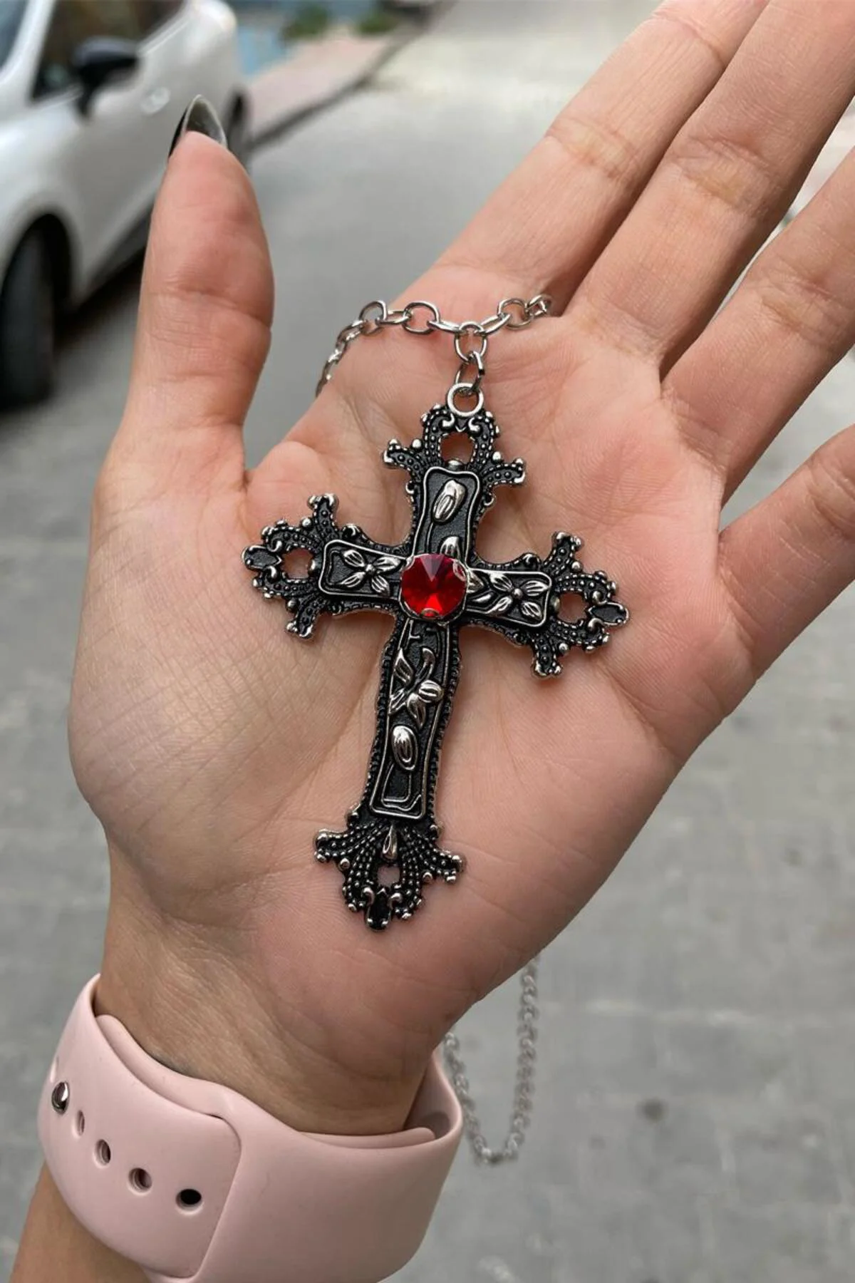 Silver Anime Misa Haç Kırmızı Taş Detaylı Kolye