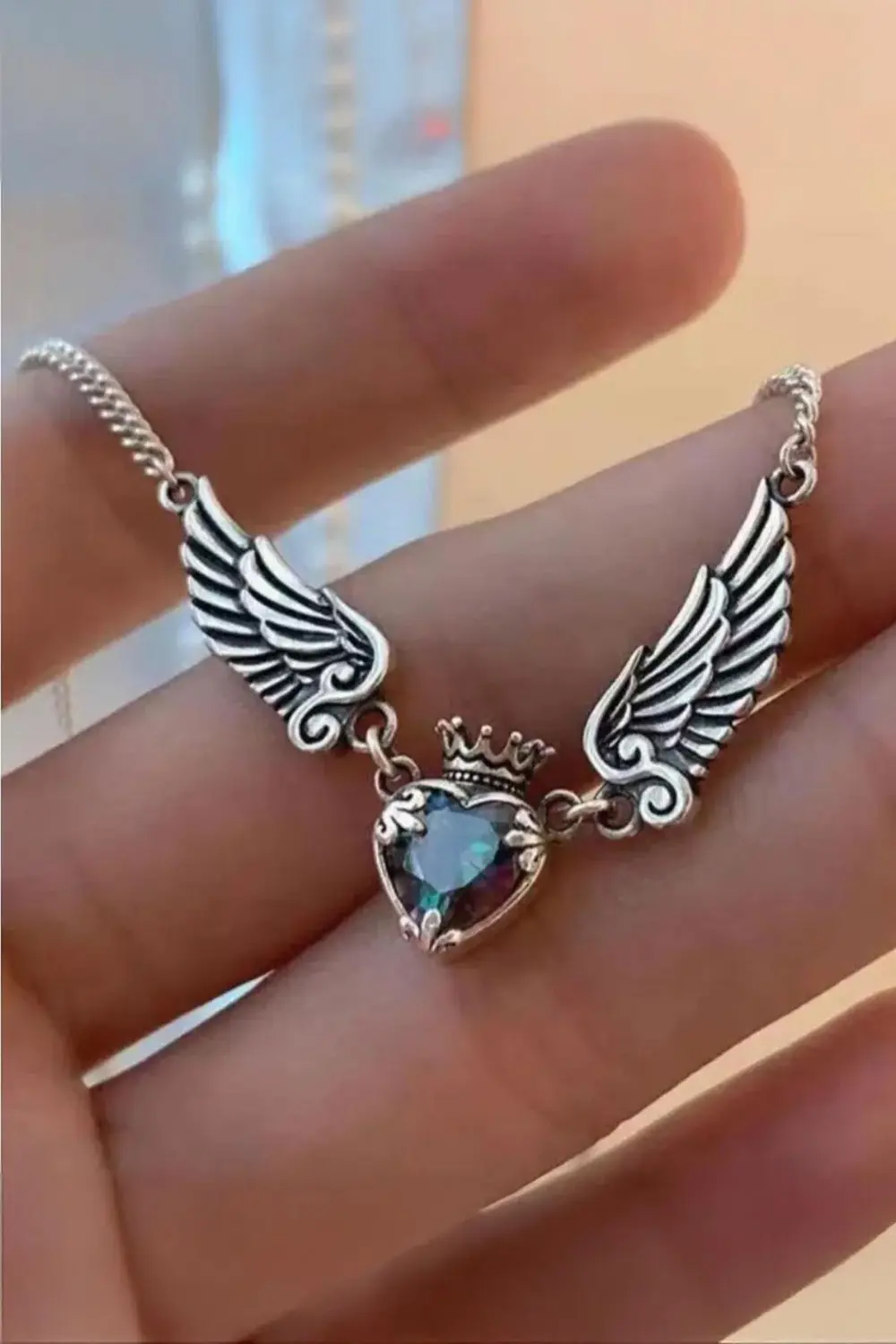 Silver Fairycore Kanatlı Taçlı Taşlı Kolye Silver Fairycore Kanatlı Taçlı Taşlı Kolye