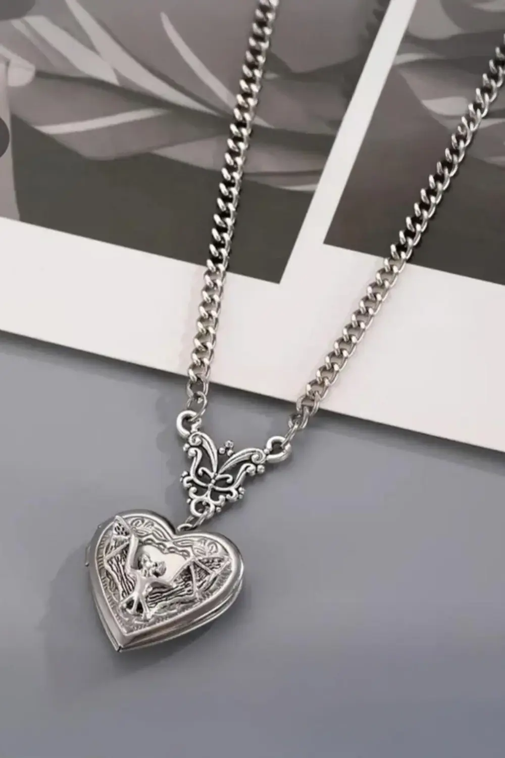 Silver Gotik Yarasa Kalp Locket Kolye Silver Gotik Yarasa Kalp Locket Kolye