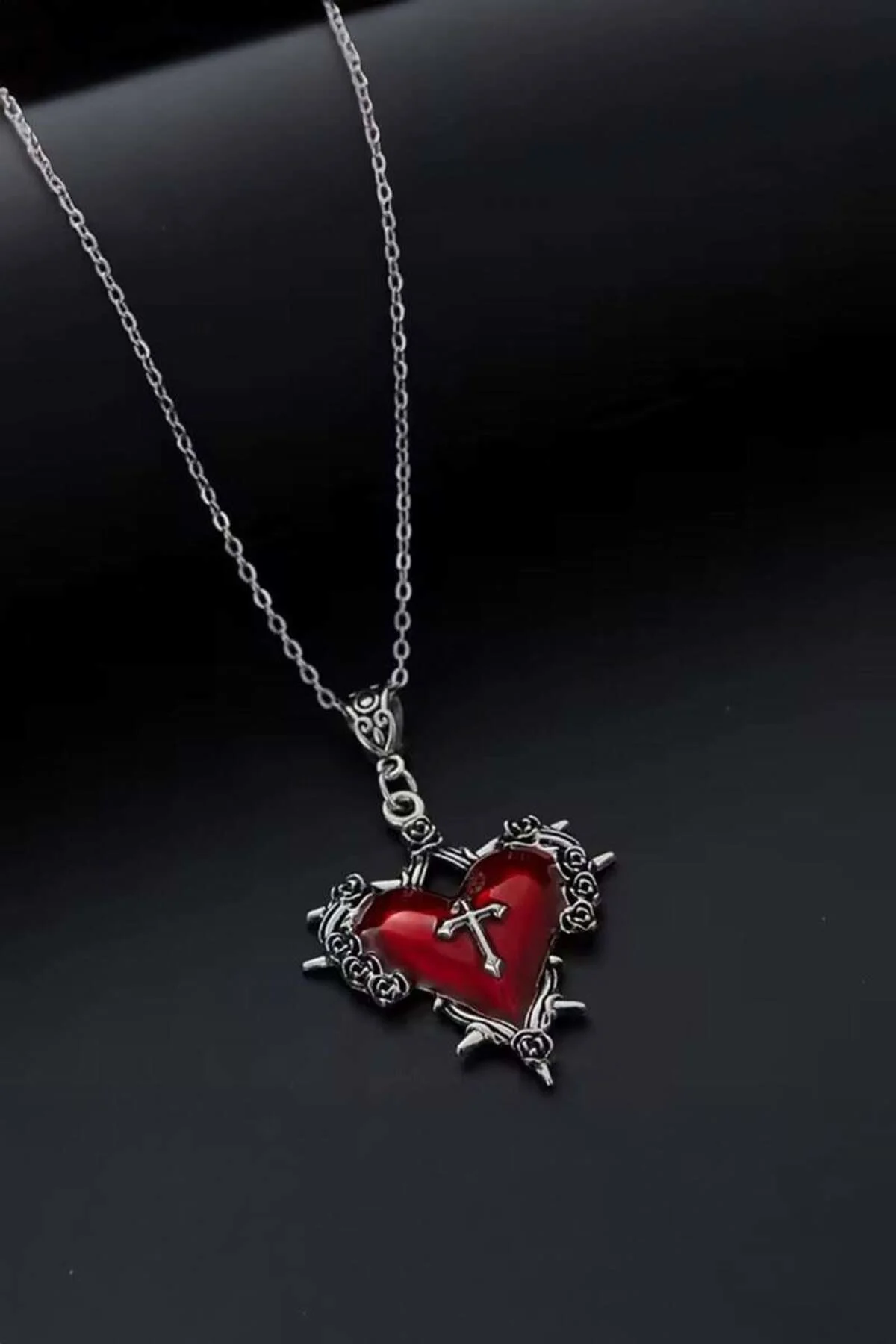 Silver Kırmızı Heart Cross Gotik Kolye Silver Kırmızı Heart Cross Gotik Kolye