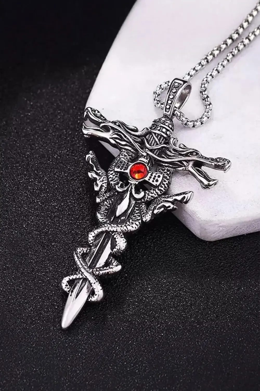 Silver Kırmızı Kristal Ejderha Sarmalı Kılıç Kolye