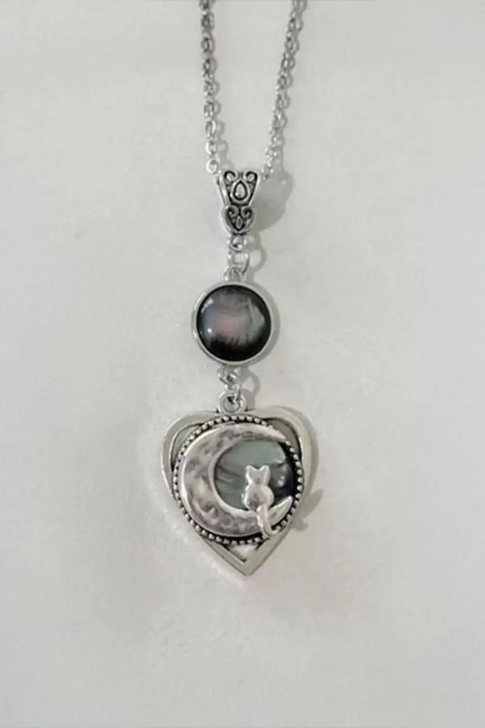 Silver Siyah Moonstone Kalp Motifli Ay ve Kedi Detaylı Kolye