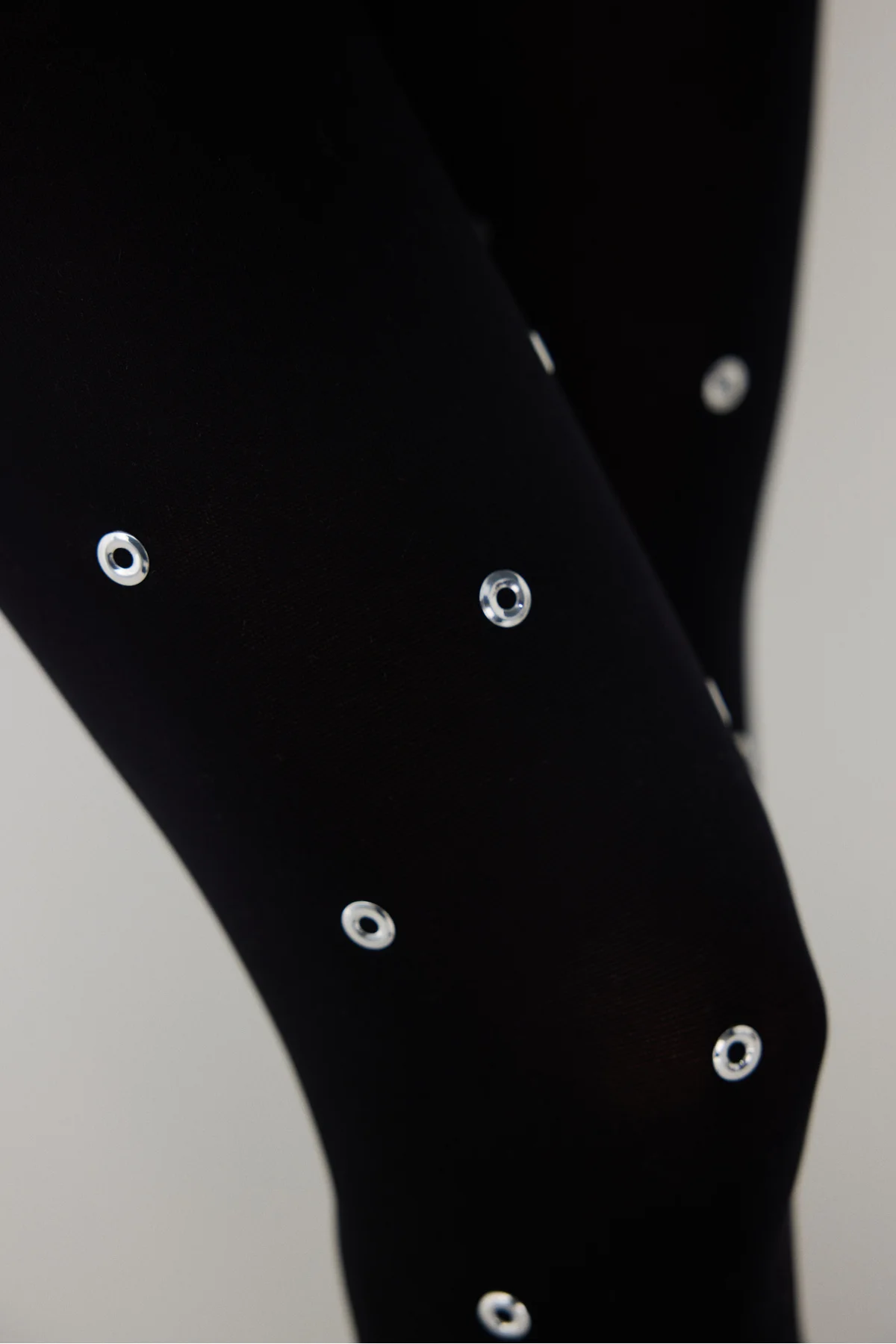 Silvery Eyelet Siyah Külotu Çorap - Görsel 2