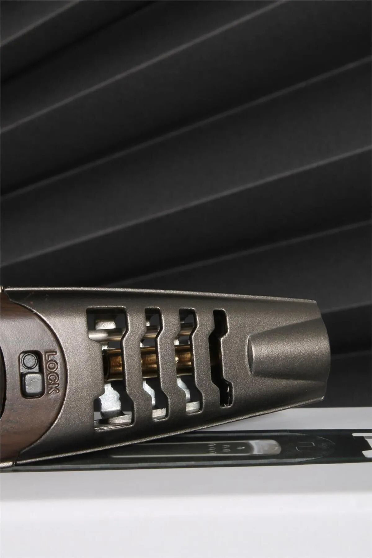 Pnp Silvio Monetti Dev Puro Çakmağı Ahşap Kabzalı Alev Sabitleme Ve G