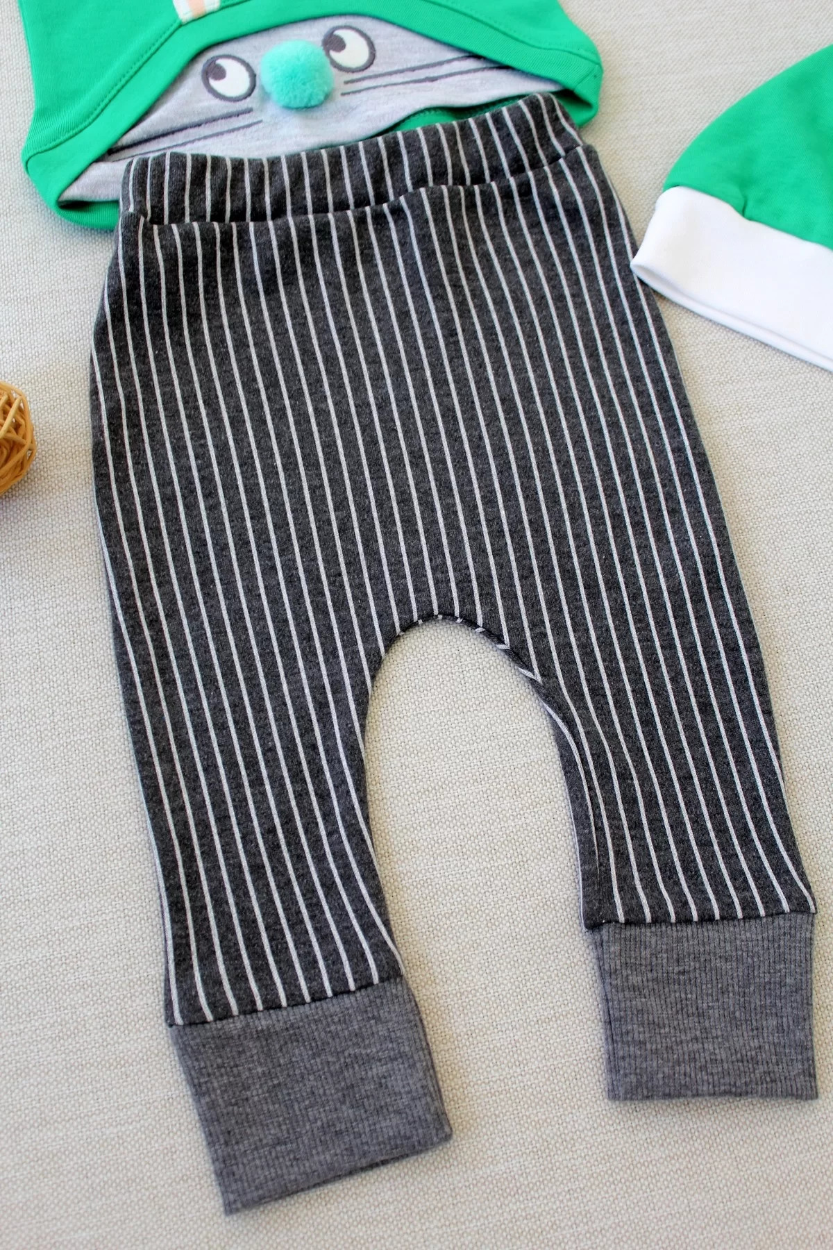 Shop58 Şımarık Tavşan Nakışlı Şapkalı Uzun Kollu Sweat 3Lü Kız-Erkek Beb