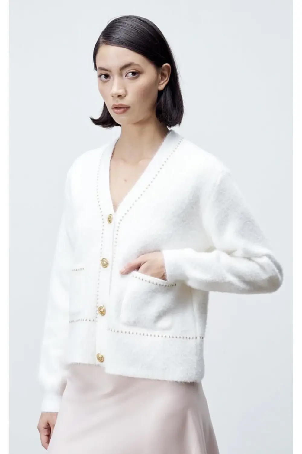 Simli düğmeli kadın hırka