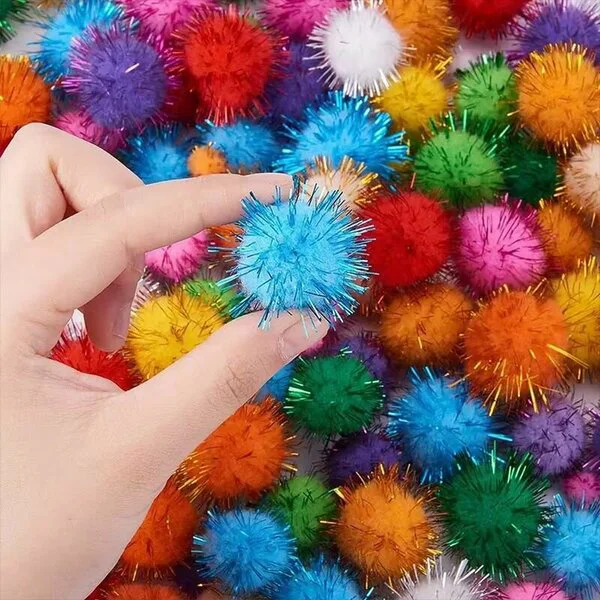 Simli Ponpon 3 cm 50 Adet Karışık Renk Pon Pon Okul Etkinliği Simli Ponpon 3 cm 50 Adet Karışık Renk Pon Pon Okul Etkinliği