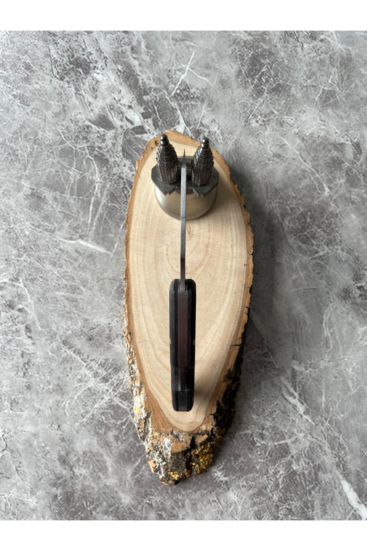 Şimşek Desenli Kamp Çakısı – Venge Kabze – 6,5 cm Namlu – Sırttan