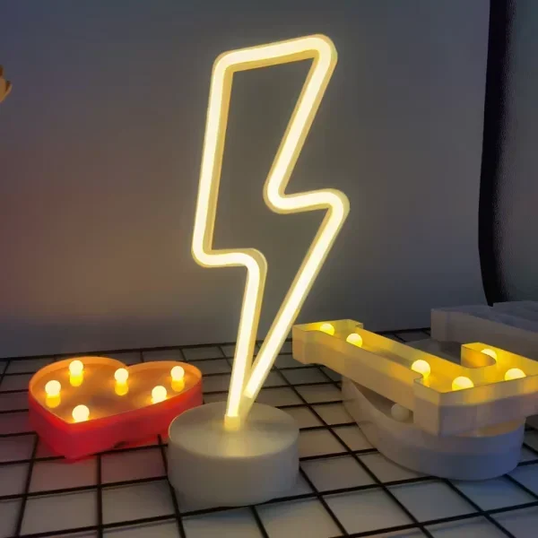 Şimşek Desenli Neon LED Lamba Modern Aydınlatma Çözümleri