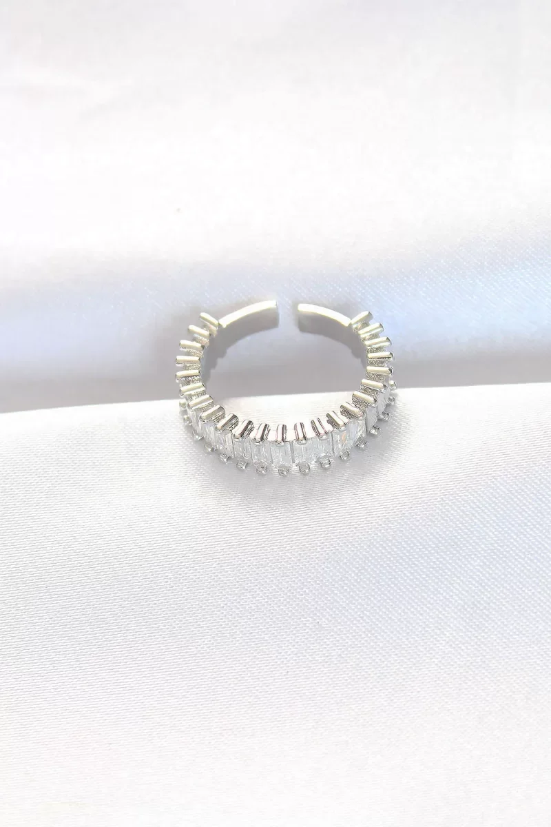 Sıralı Baget Taşlı Silver Renk Ayarlanabilir Yüzük - Lisinya