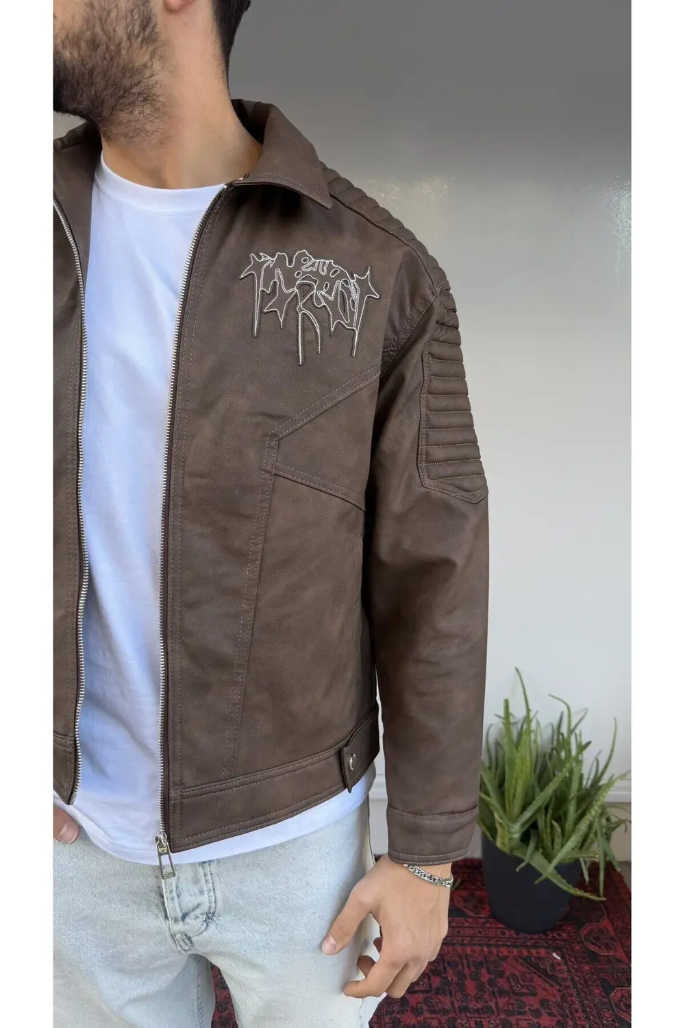 Sırt Nakış Detay Deri Ceket