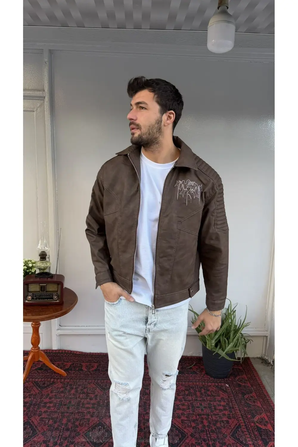 Sırt Nakış Detay Deri Ceket