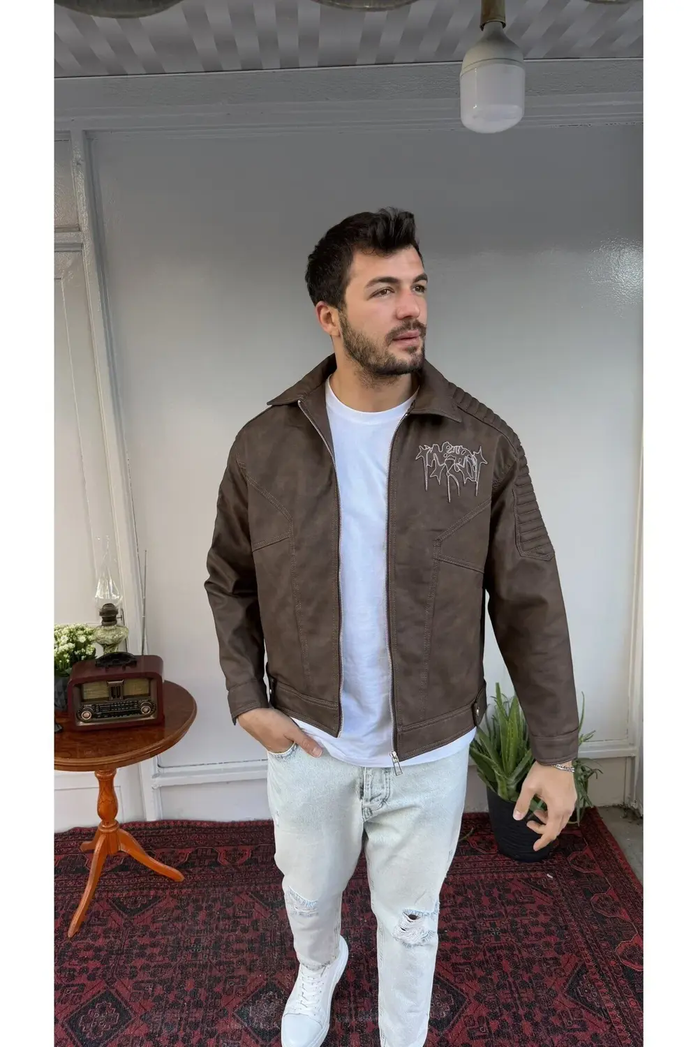 Sırt Nakış Detay Deri Ceket