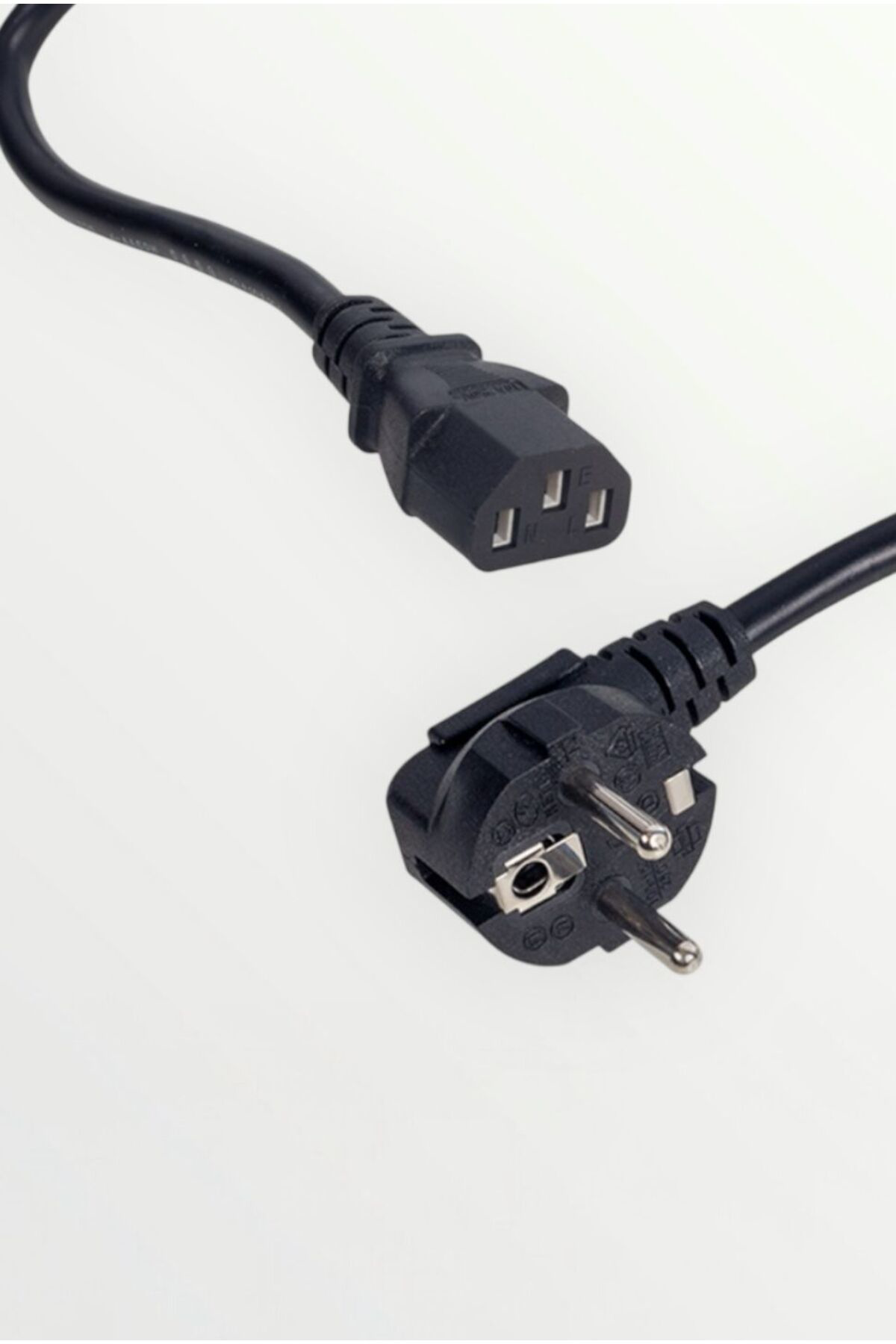 Siyah 3 Metre 3x1 mm C7 Power Güç Kablosu Güvenilir Enerji Bağlan