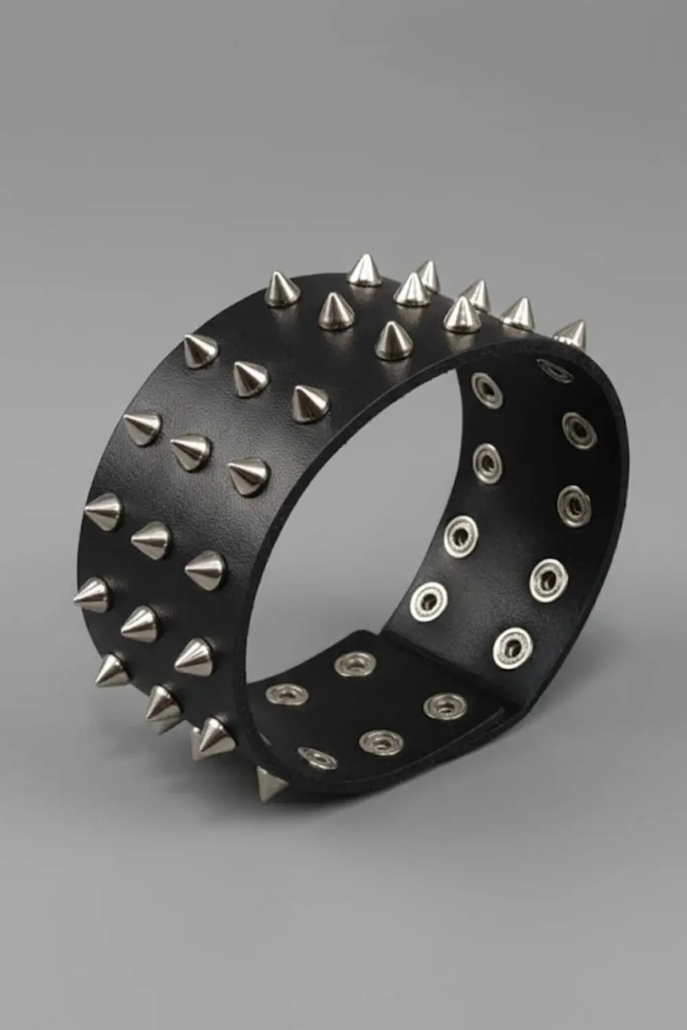 Siyah 3 Şerit Dikenli Gotik Deri Bileklik