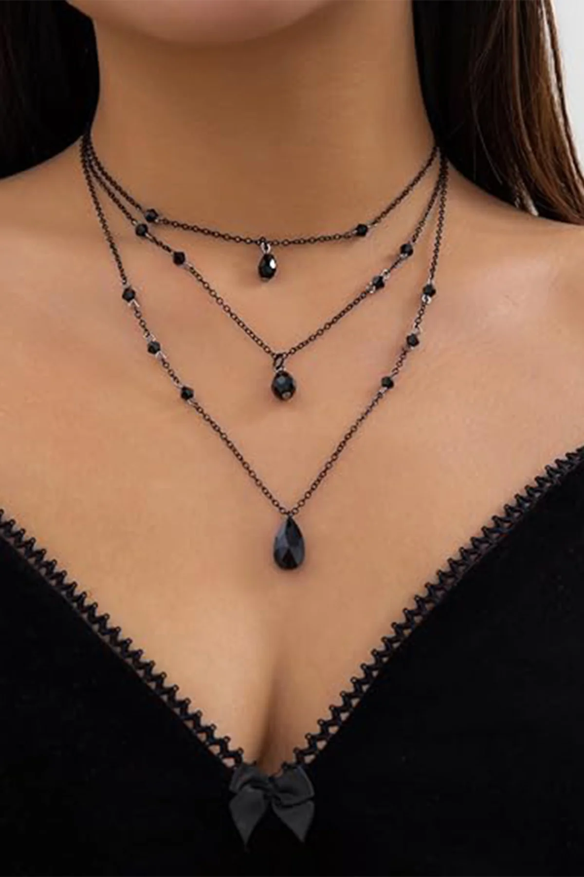 Siyah 3 Sıralı Siyah Kristal Kolye Siyah 3 Sıralı Siyah Kristal Kolye