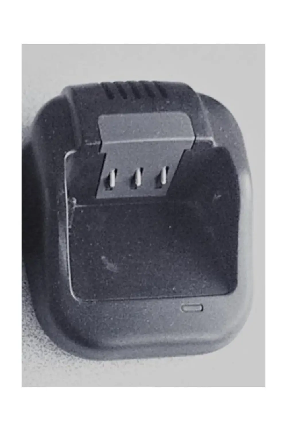 Siyah 4011-4014 Serisi Için Şarj Kızağı