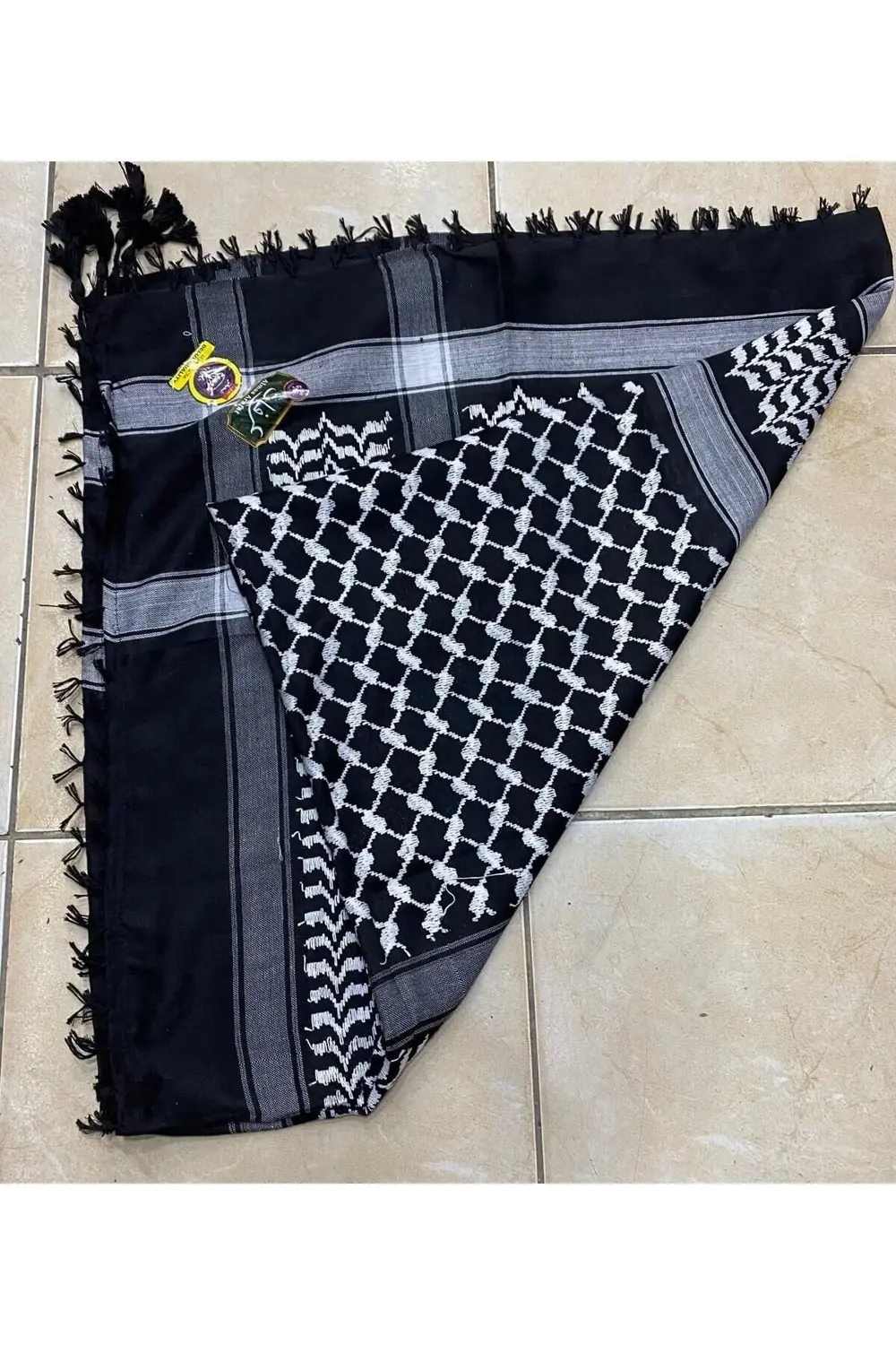 Siyah Beyaz Boyunluk