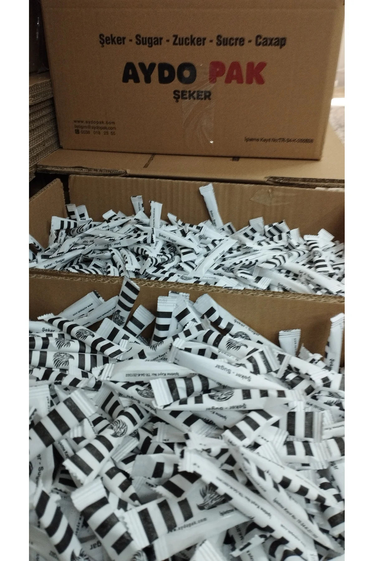 Siyah Beyaz Taraftar Stick Toz Şeker 3gr Ort 2000 Adet Net 6kg