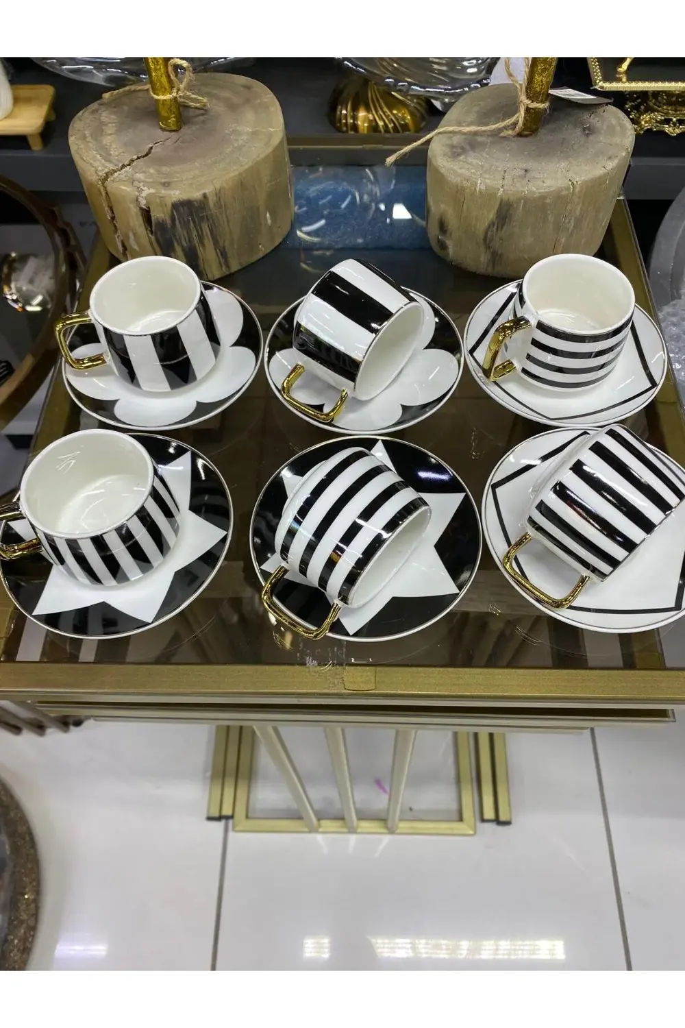 Siyah Beyaz Tasarım Kahve Fincan Takımı