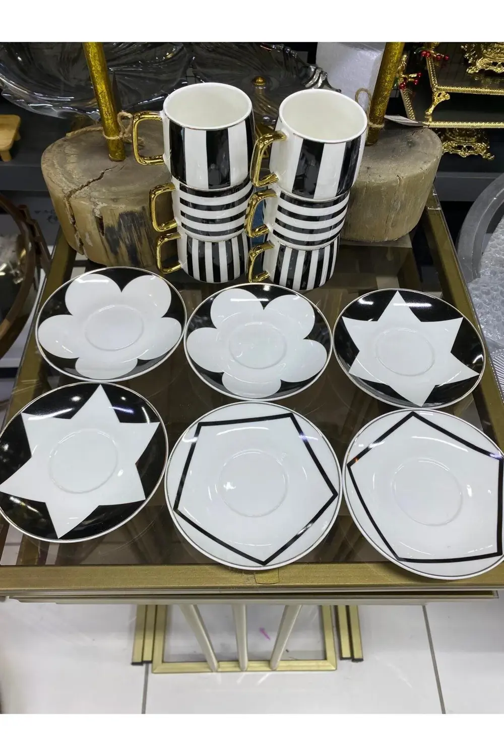 Siyah Beyaz Tasarım Kahve Fincan Takımı