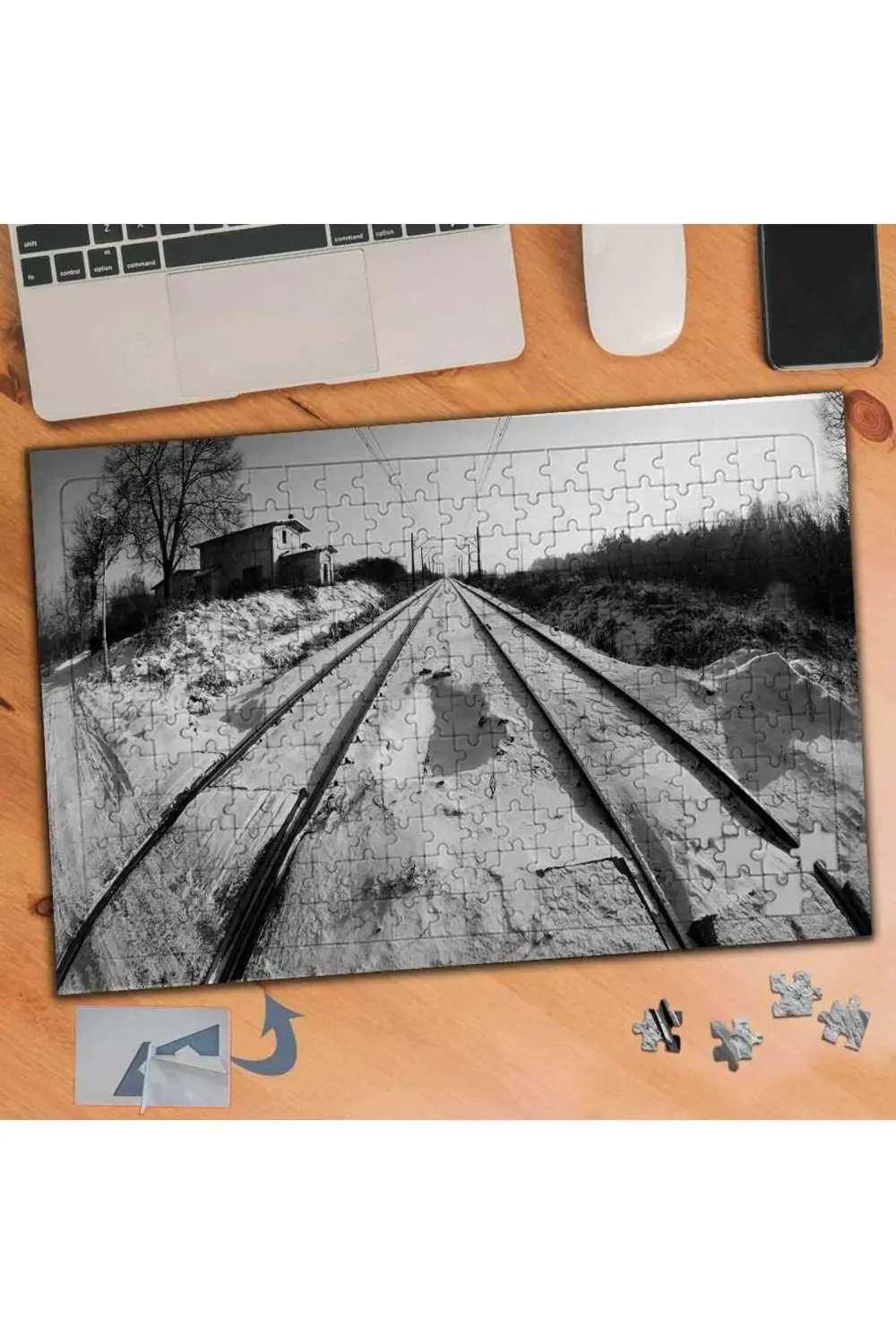 Siyah Beyaz Tren Yolu 240 Parça Puzzle Yapboz Tablo-571