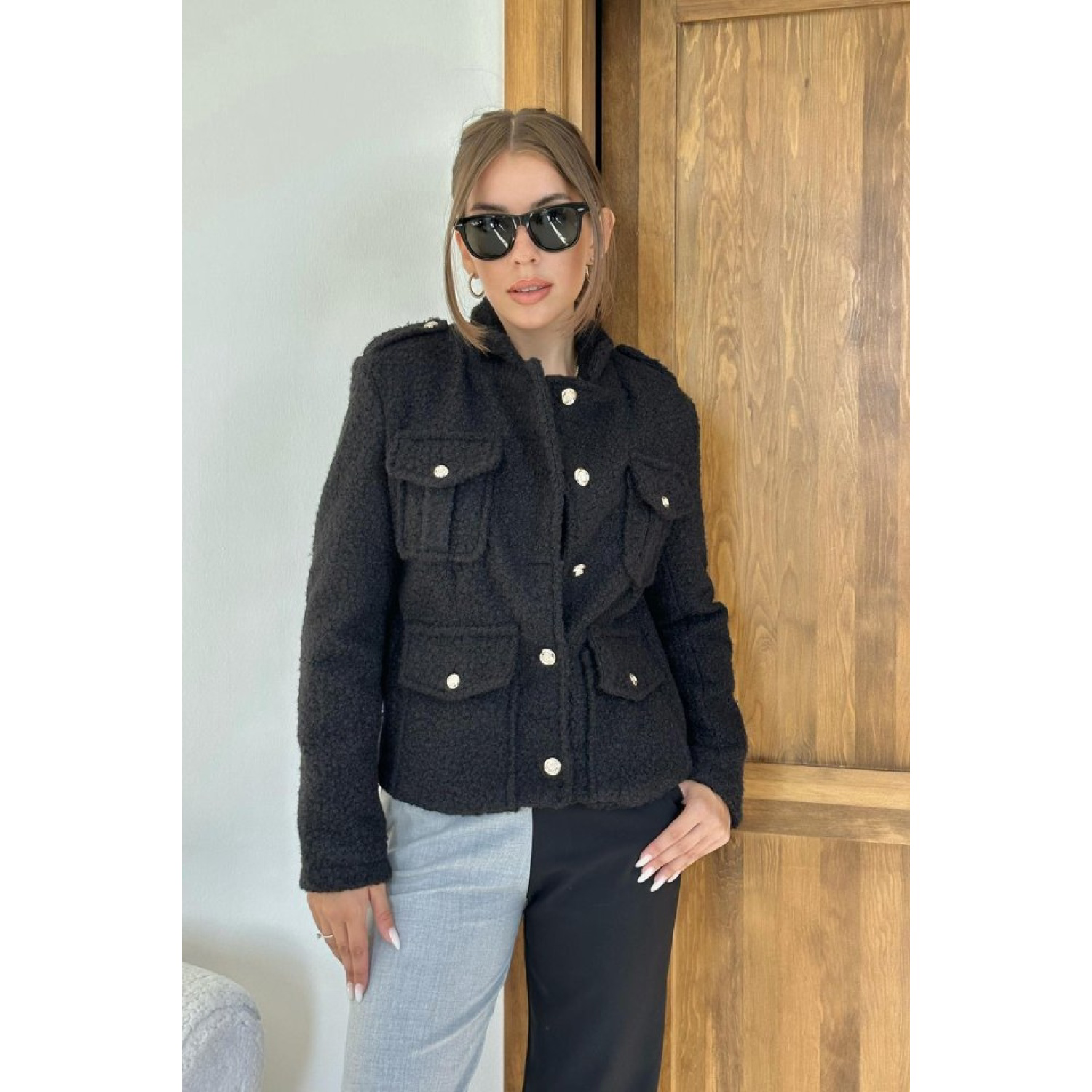 Siyah Cepli Yumoş Ceket