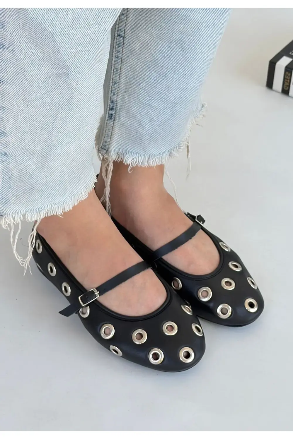 Siyah Cilt Babet Ayakkabı