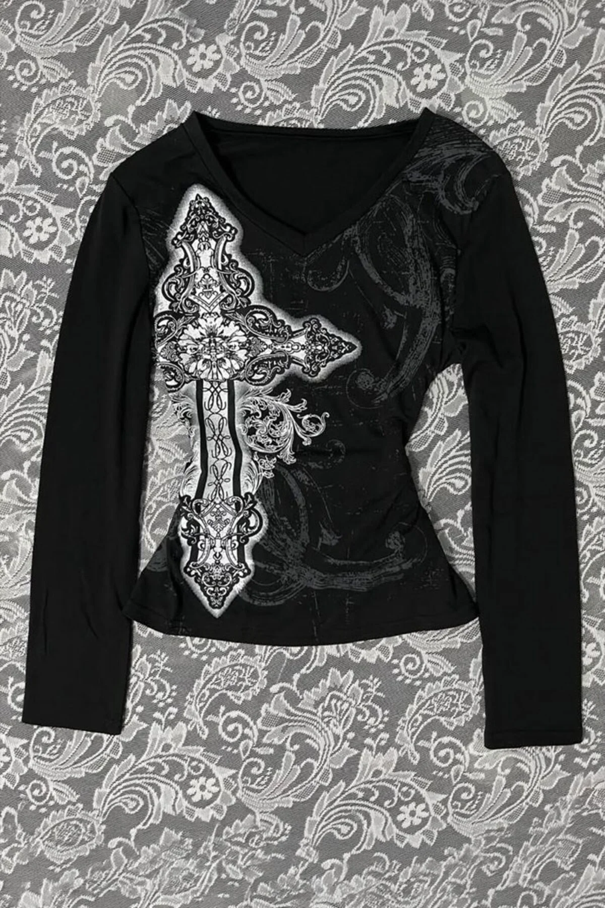 Siyah Cross Motifli Gotik Y2K Uzun Kollu Crop Siyah Cross Motifli Gotik Y2K Uzun Kollu Crop Fiyatı, Yorumları ve Özellikleri