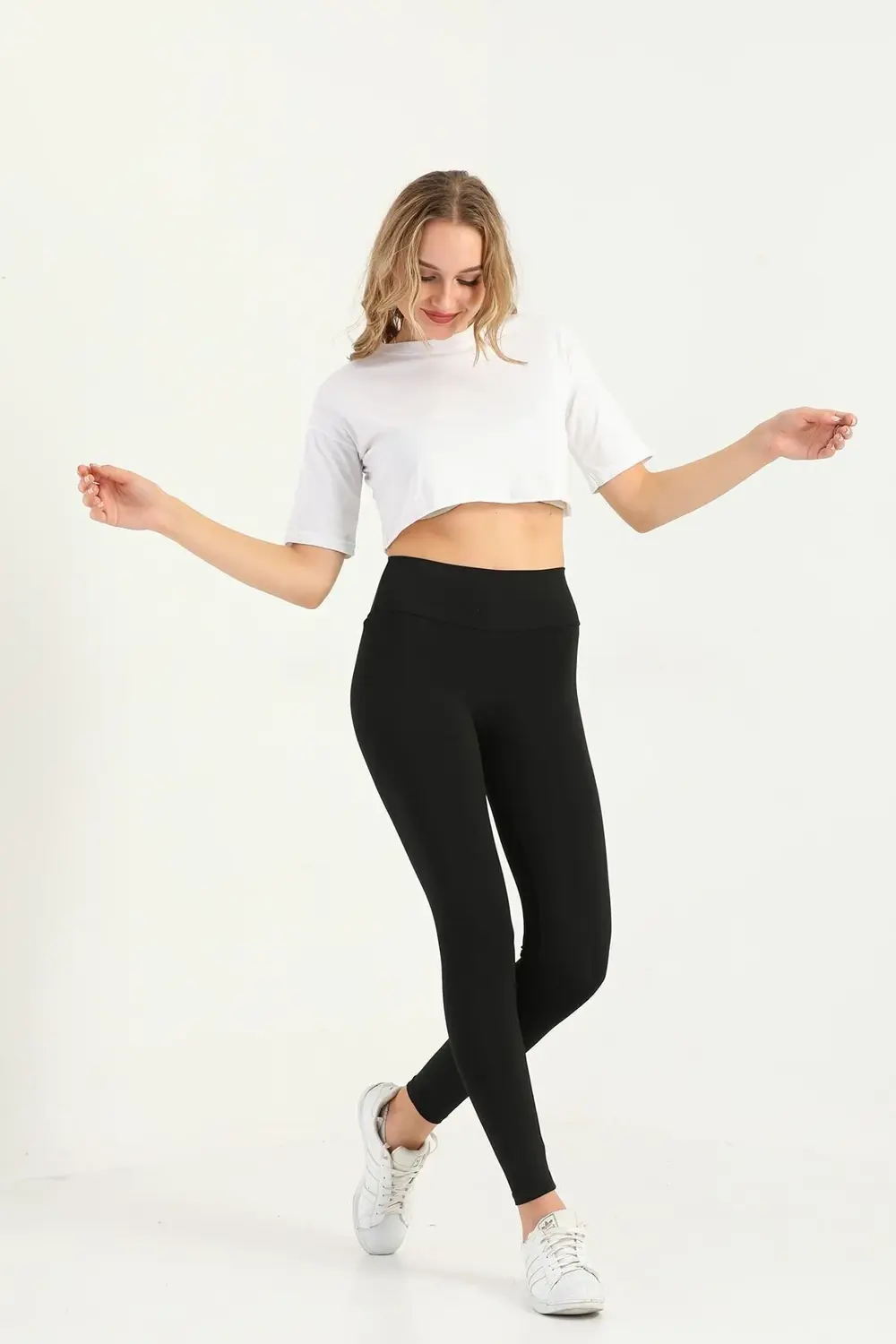 Siyah Dalgıç Yüksek Bel Arkası Lastikli Kadın Tayt - Rahat ve Şık