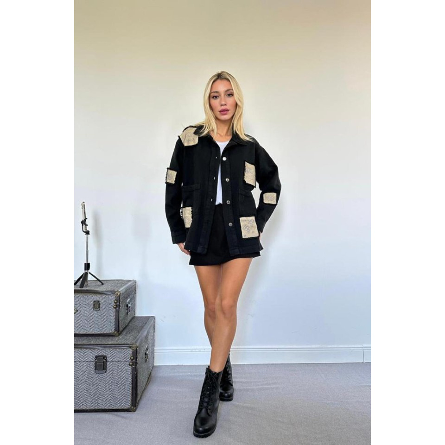 Siyah Gabardin Arma Detaylı Gömlek Ceket